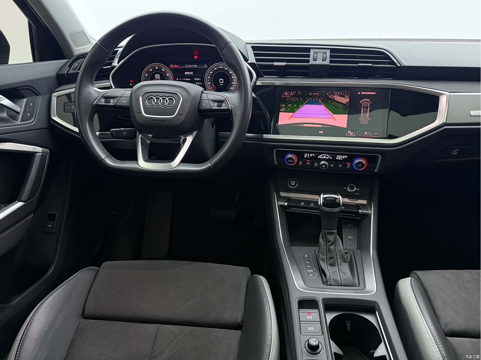 Audi Q3, 2023 10