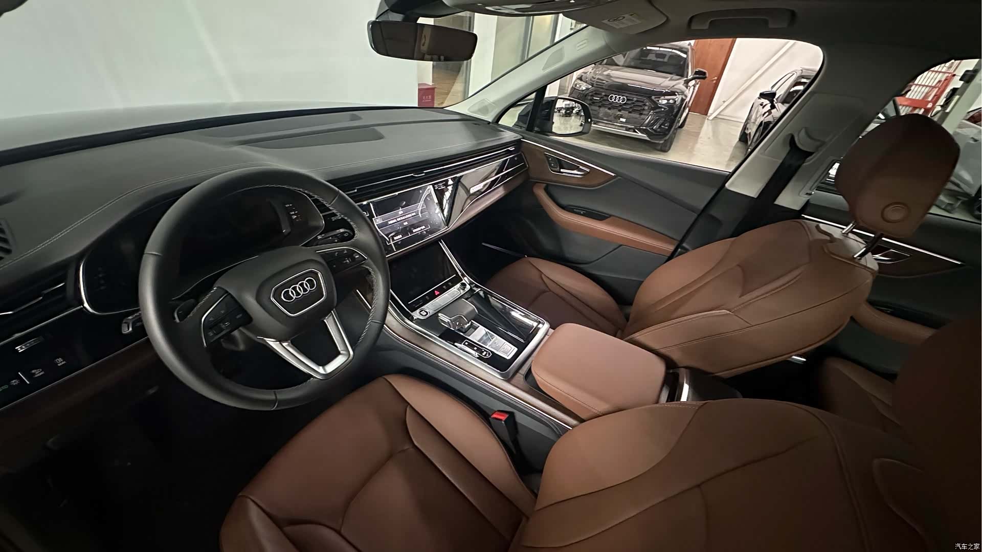 Audi Q7, 2026 6