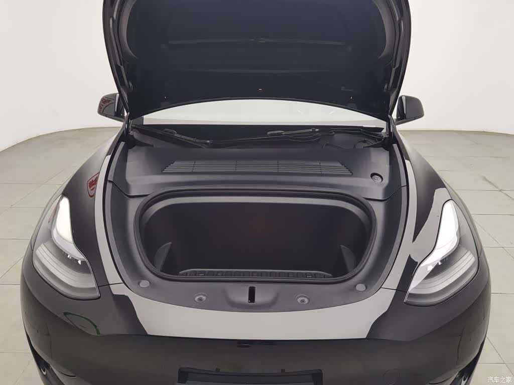 Tesla Model Y, 2022 6