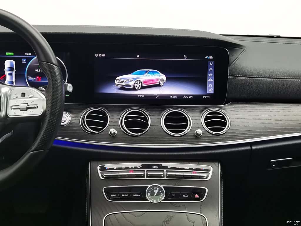 Mercedes-Benz E-Class, 2019 12