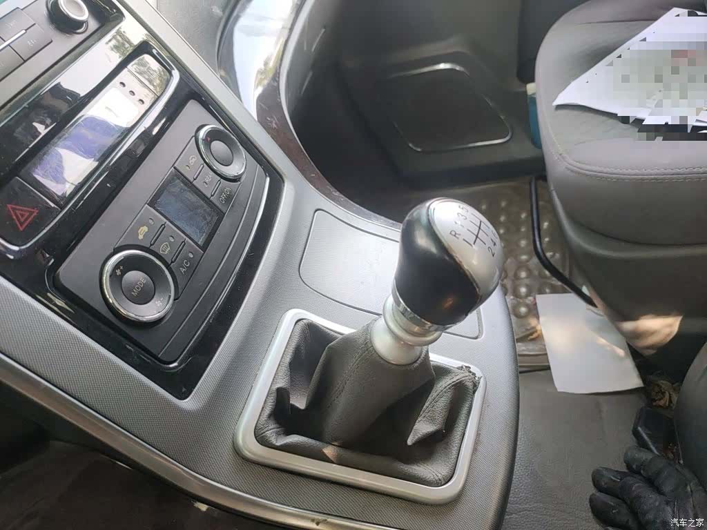 DongFeng CM7, 2015 7