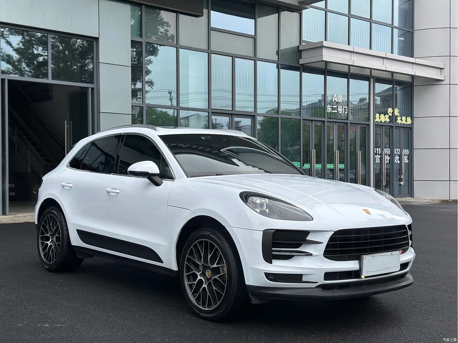 Porsche Macan, 2021 3