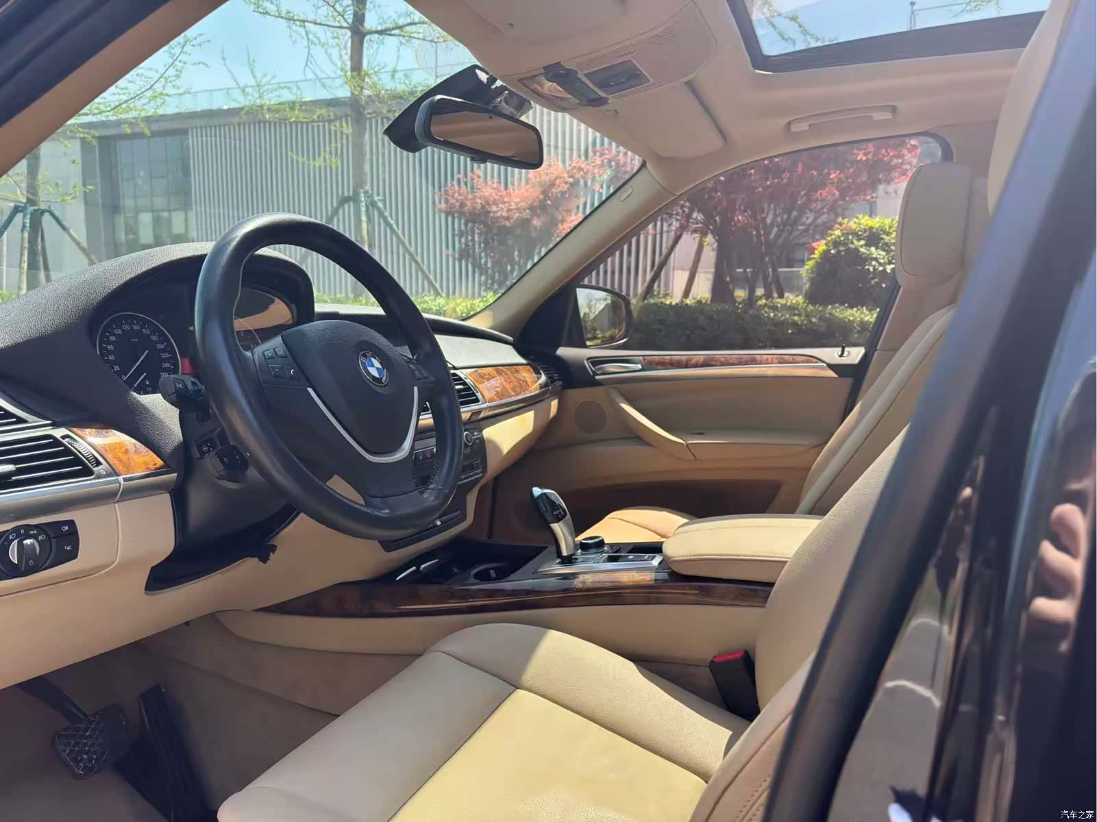 BMW X5, 2012 8