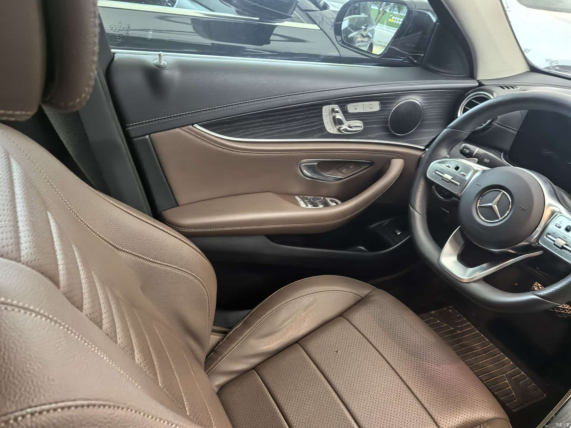 Mercedes-Benz E-Class, 2019 4