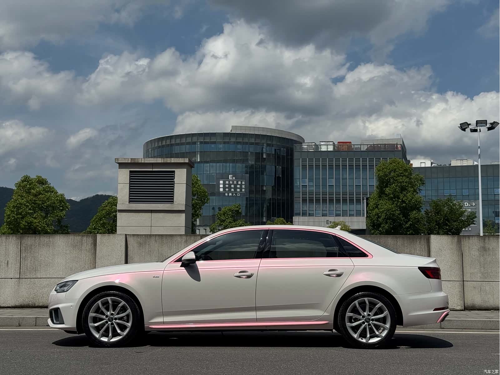 Audi A4L, 2019 4