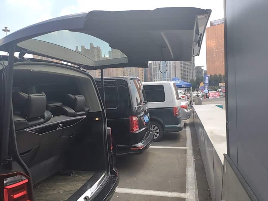 Volkswagen Multivan 2018, фото 19