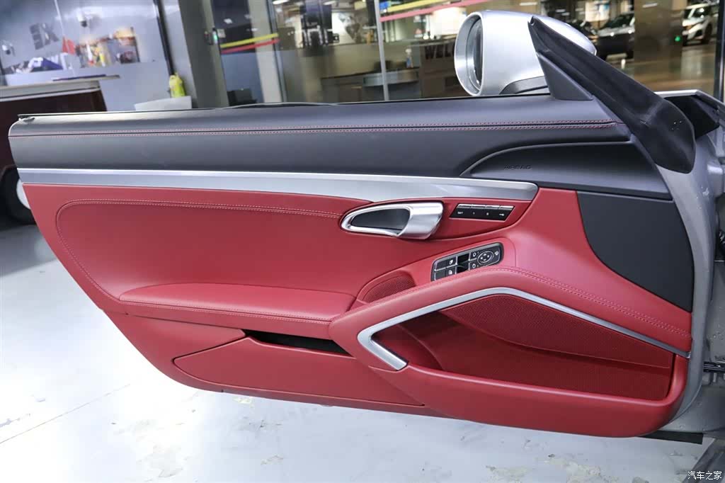 Porsche Boxster, 2024 14