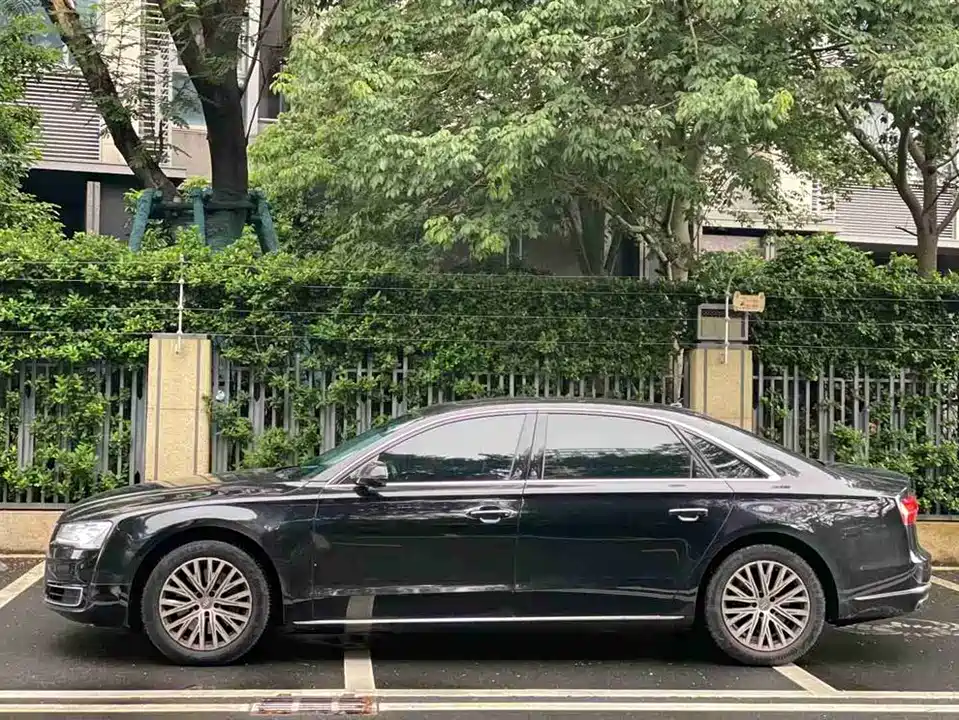 Audi A8