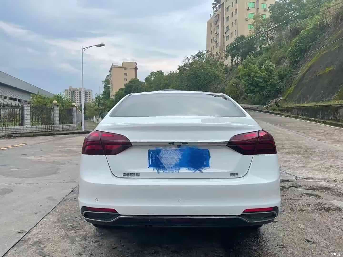 Geely Emgrand, 2021 3