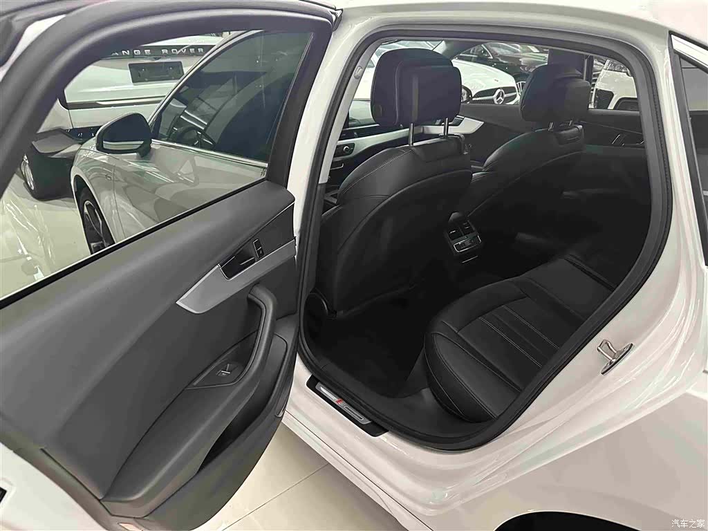 Audi A4L, 2024 10