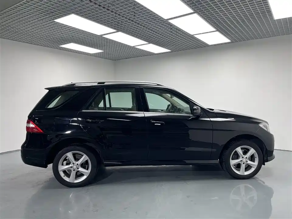 Mercedes-Benz M class