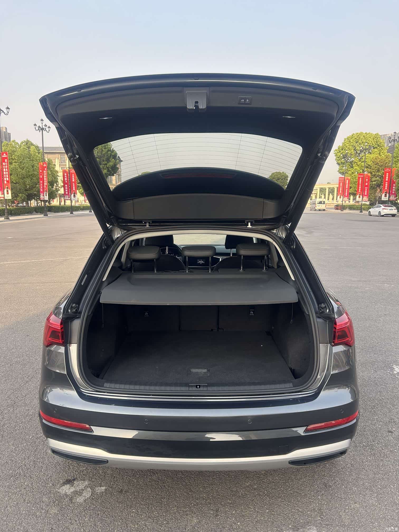 Audi Q3, 2022 13