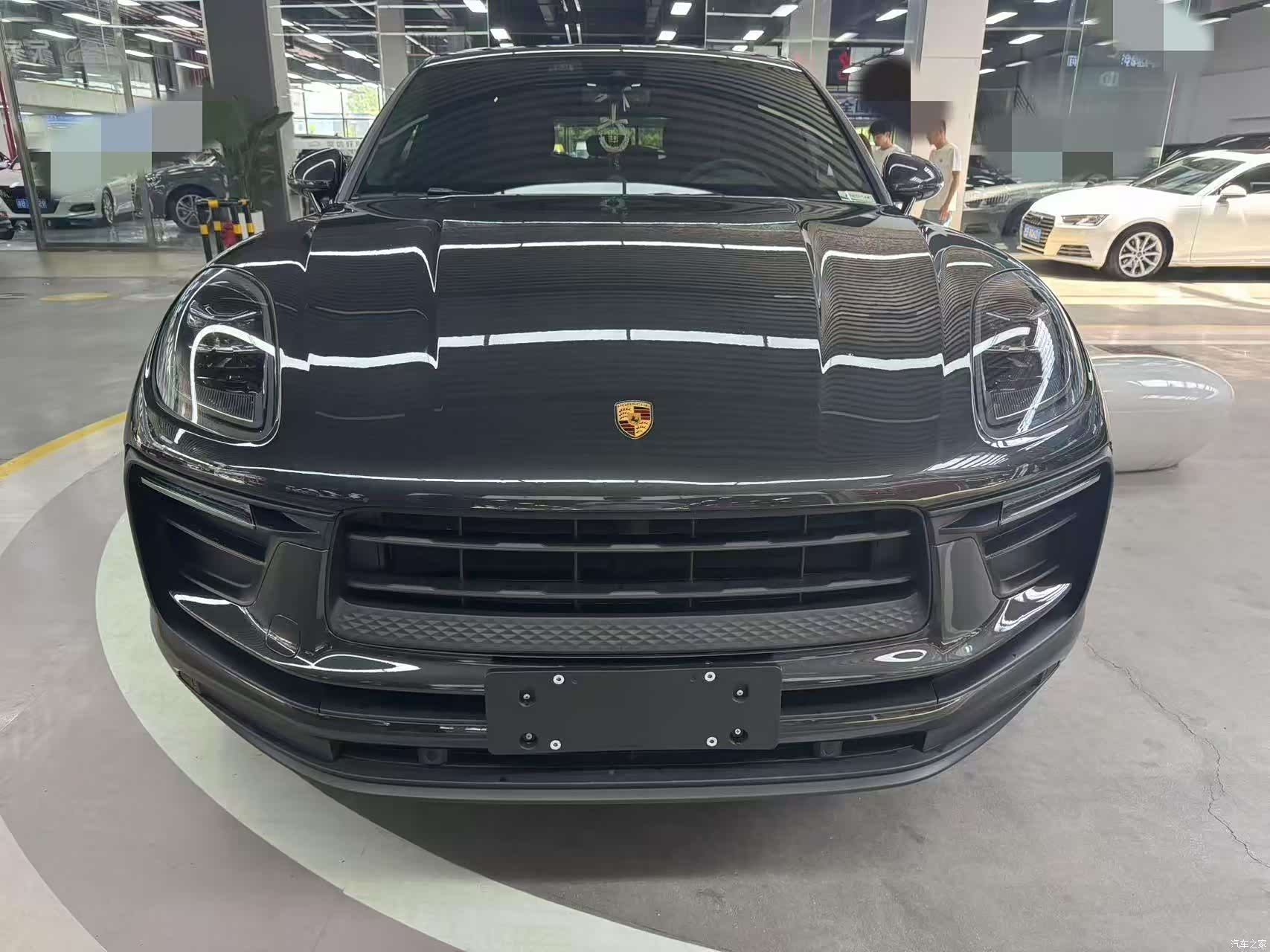 Porsche Macan, 2023 3