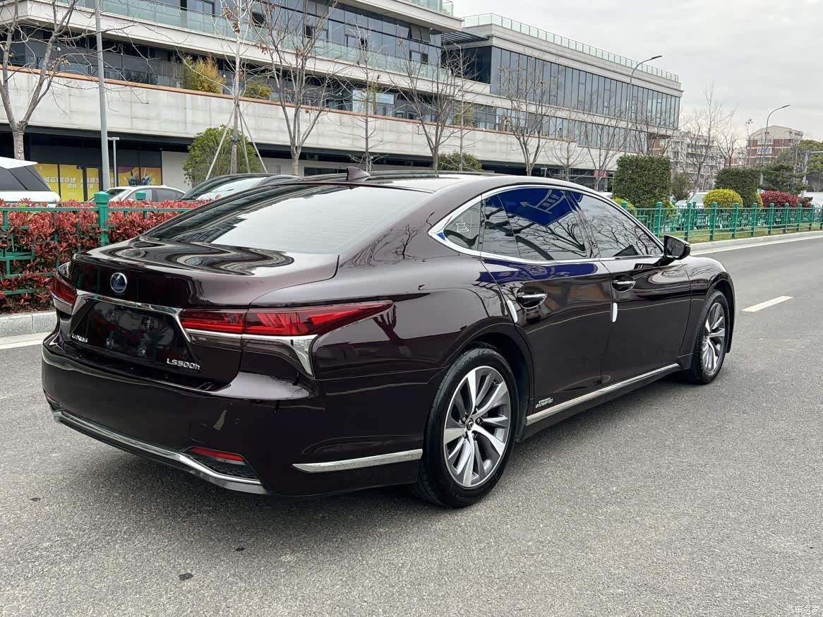 Lexus LS, 2020 16