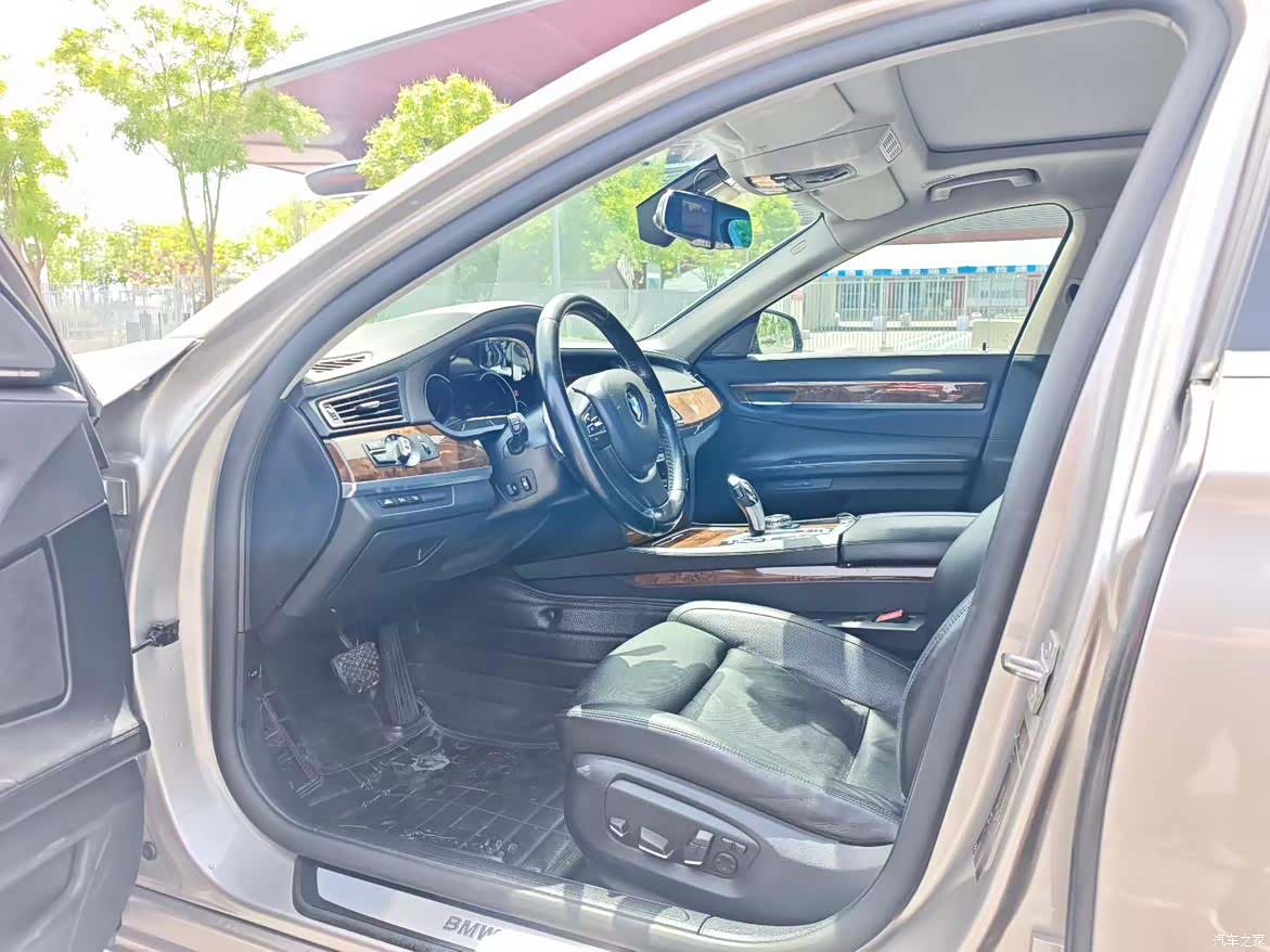 BMW 7 Series, 2015 4
