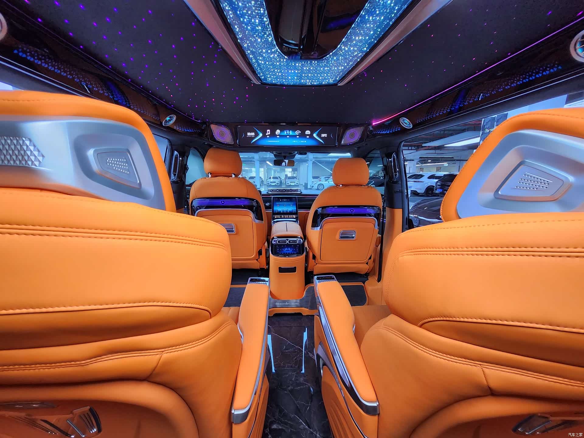 Mercedes-Benz 7, 2021 7