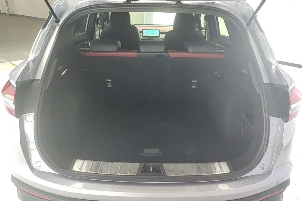 Geely Coolray, 2020 4