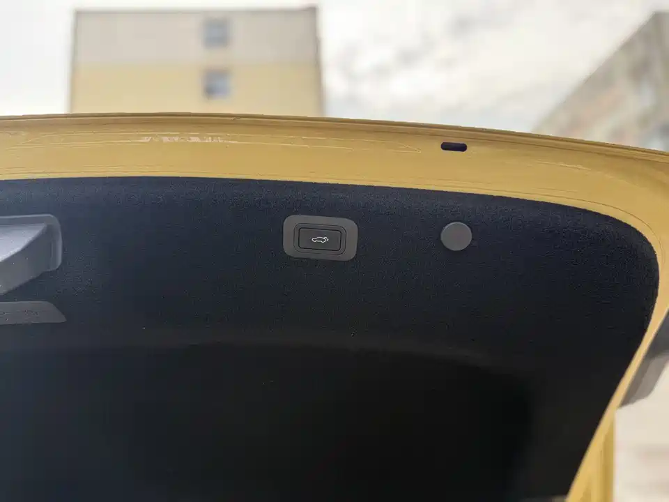 Geely Galaxy Galaxy E8