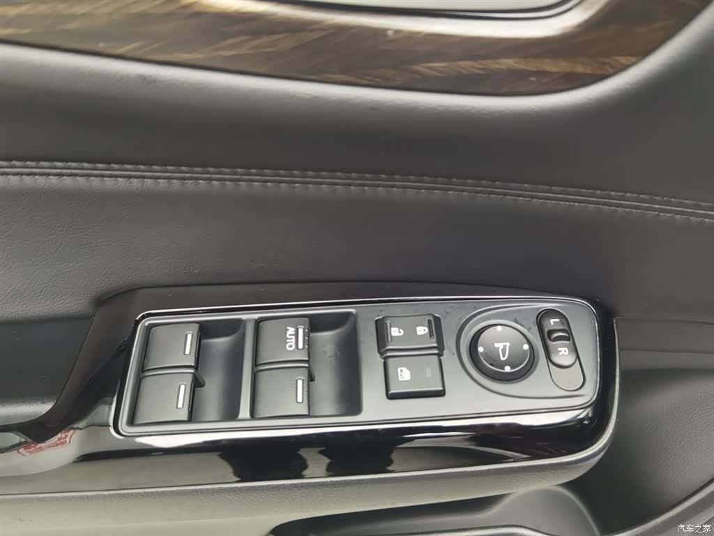 Honda Jade, 2018 9