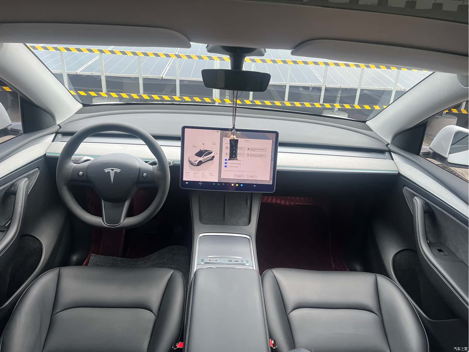 Tesla Model Y, 2023 все фото
