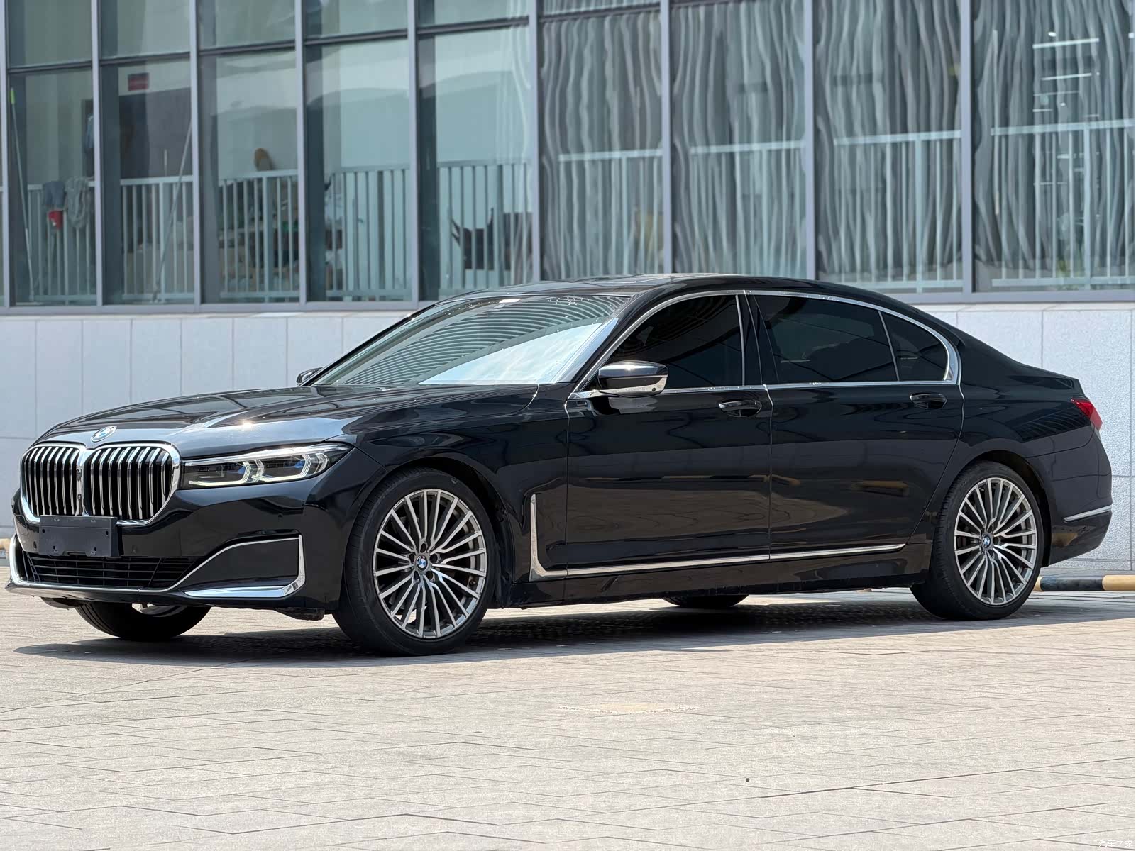 BMW 7 Series, 2021 1