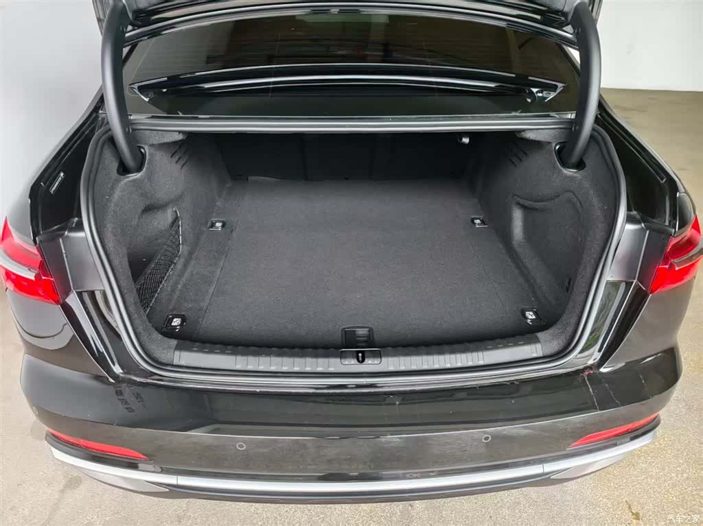Audi A6L, 2024 12