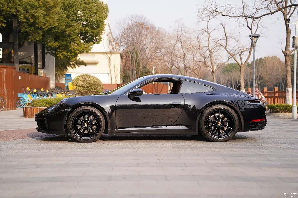 Porsche 911, 2023 7