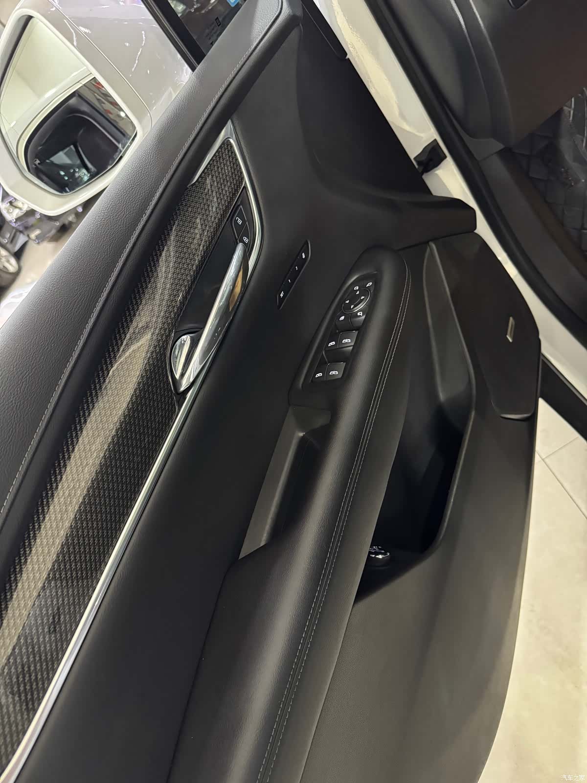 Cadillac XT5, 2022 все фото