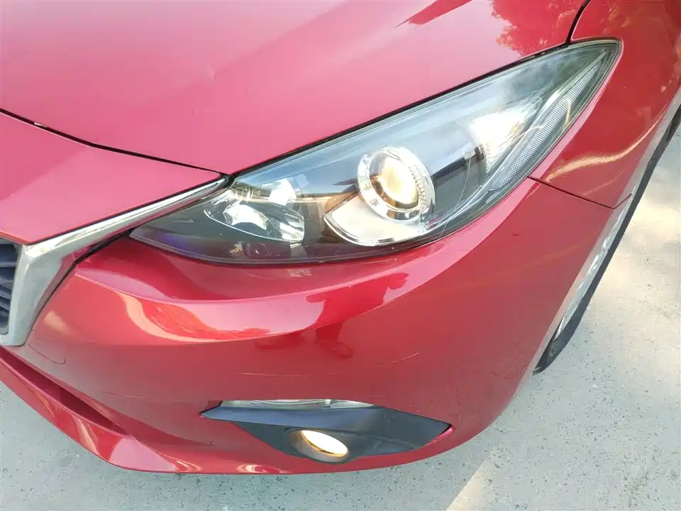 Mazda 3 Angkesaila