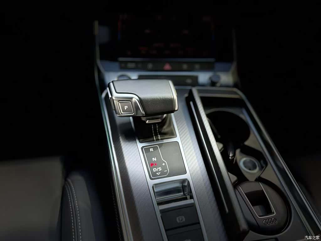 Audi A7L, 2025 20