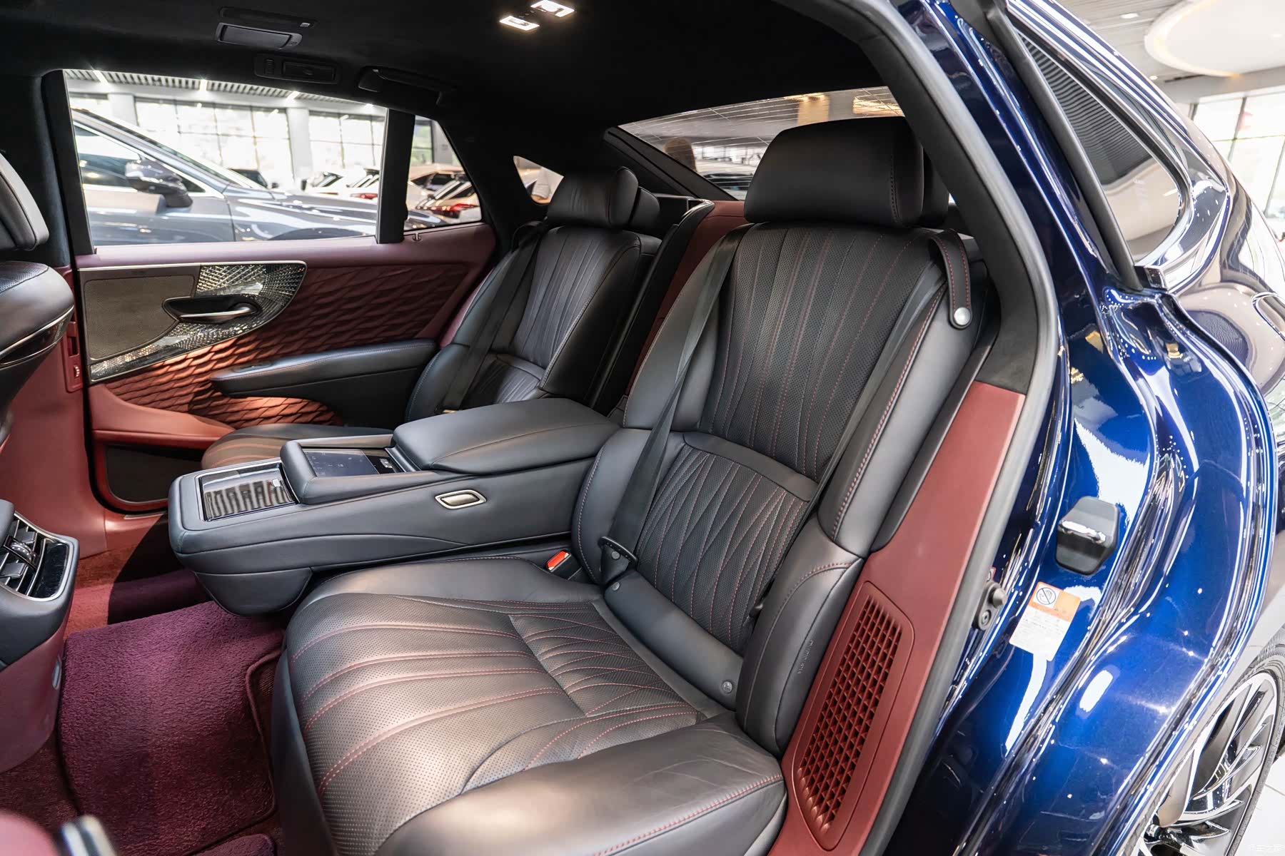Lexus LS, 2021 12