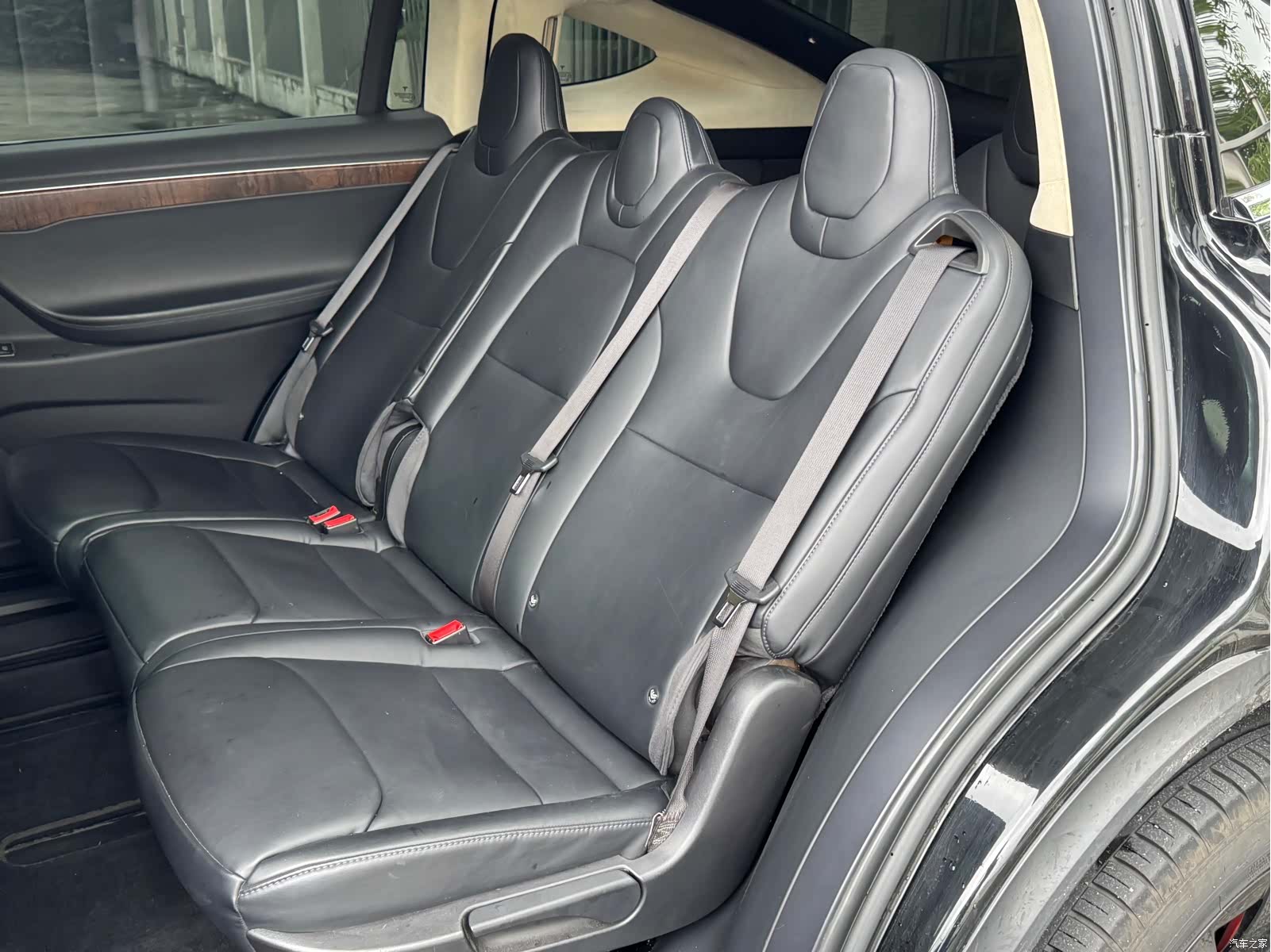 Tesla Model X, 2019 8