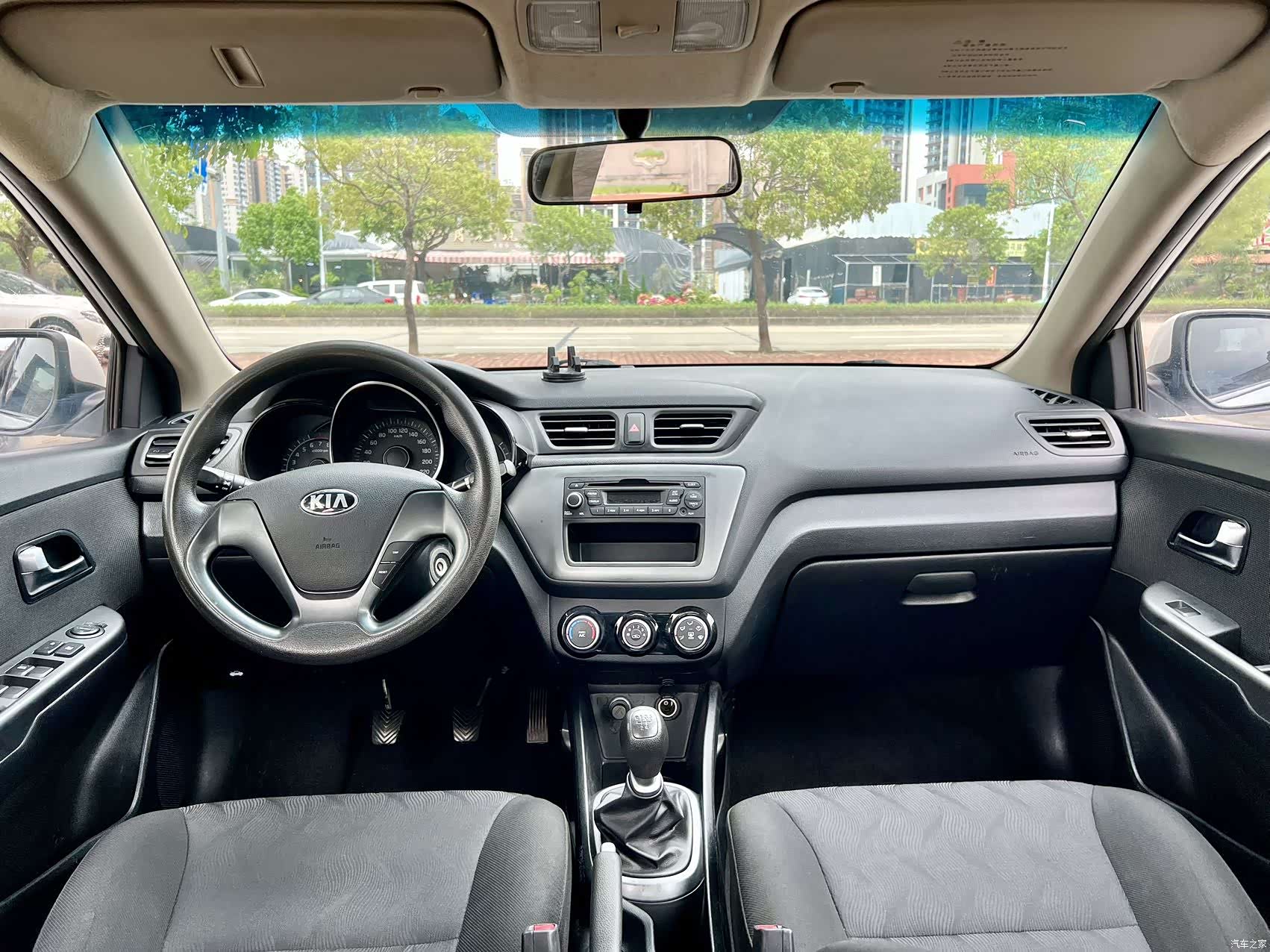 Kia K2, 2016 9