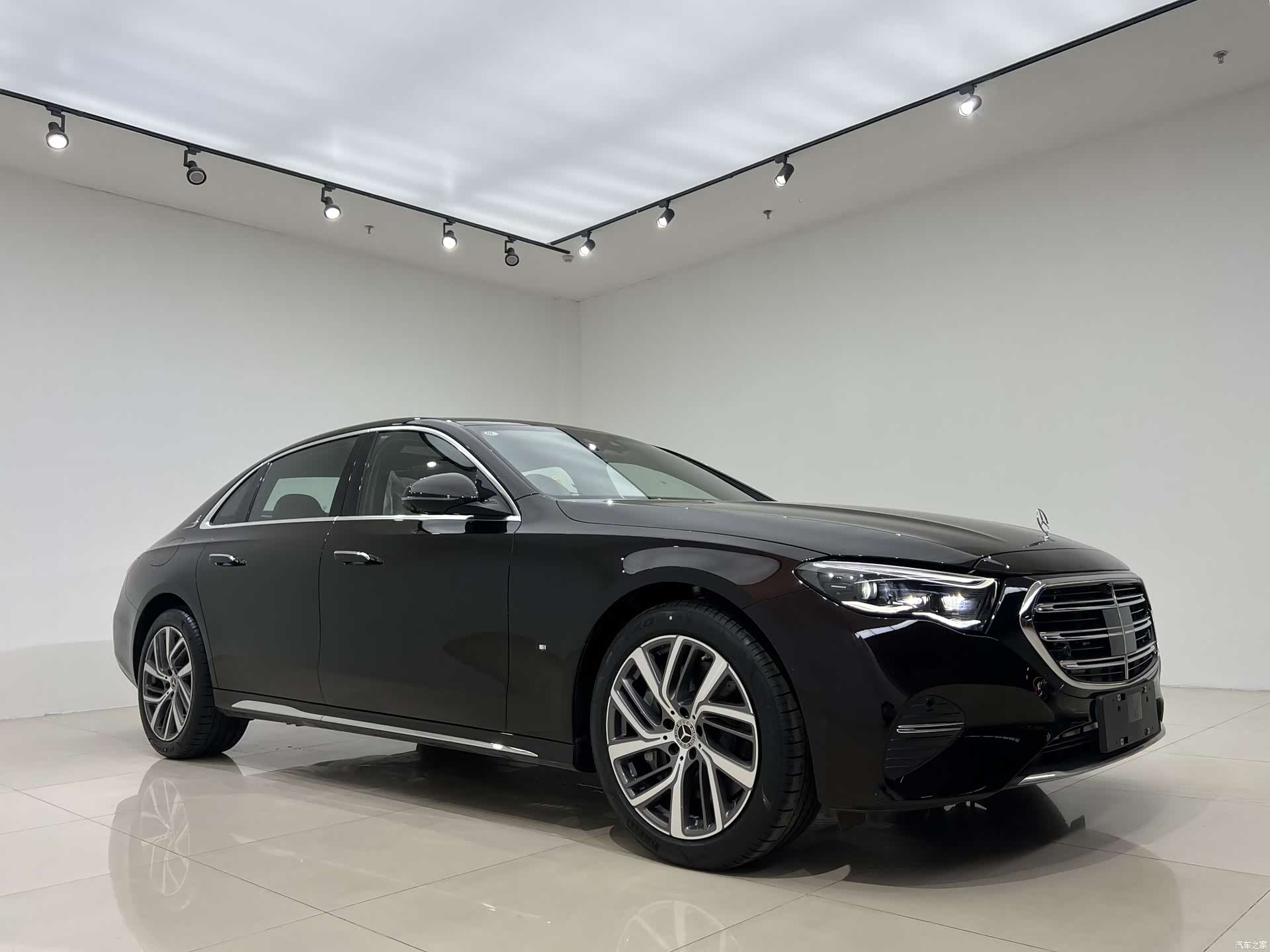 Mercedes-Benz E-Class, 2024 2