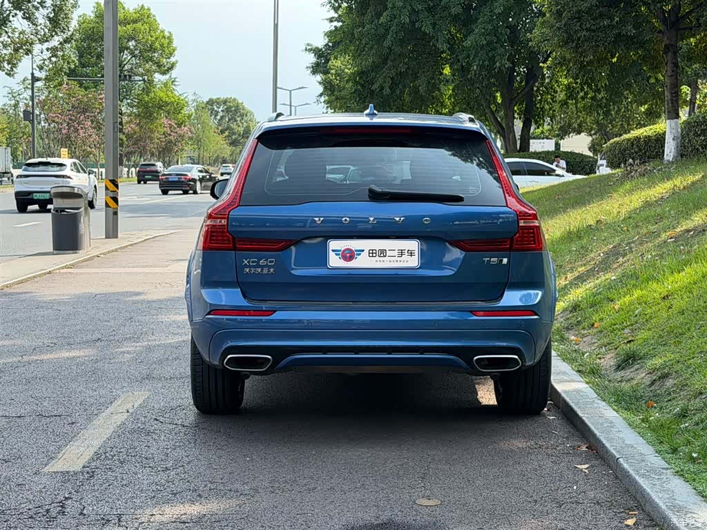 Volvo XC60, 2020 все фото