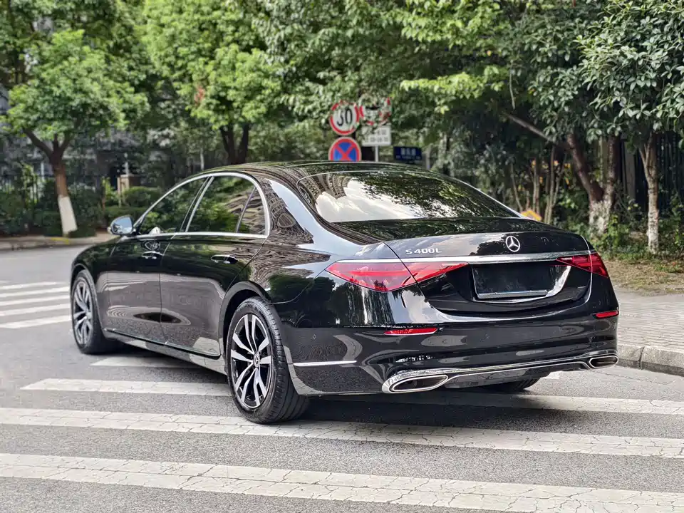 Mercedes-Benz S-class Mercedes-Benz S-class