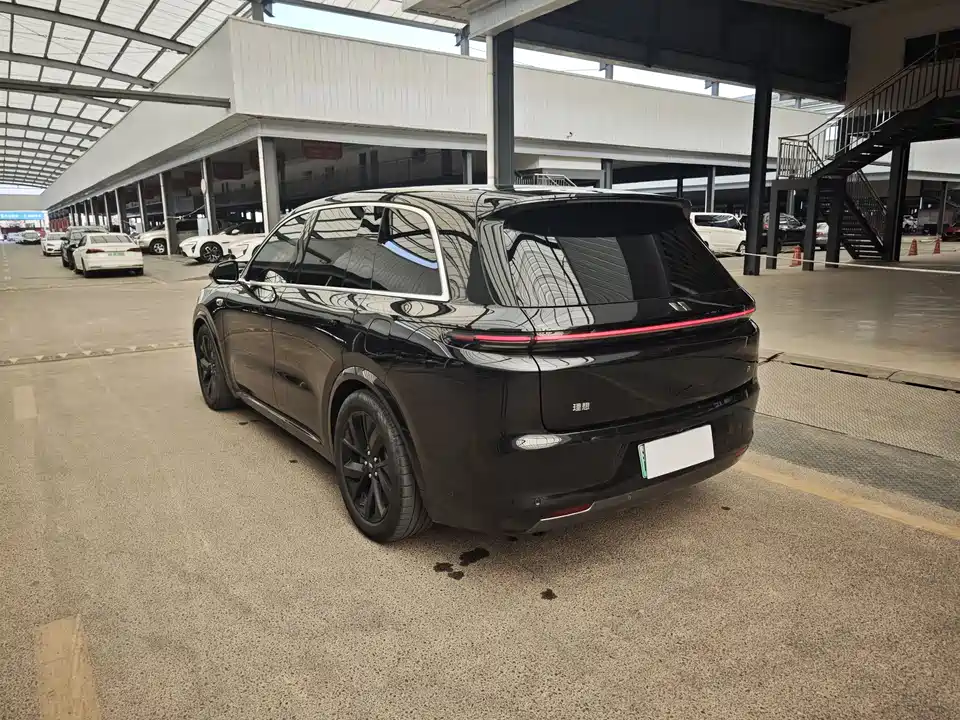 Li Auto Ideal L8