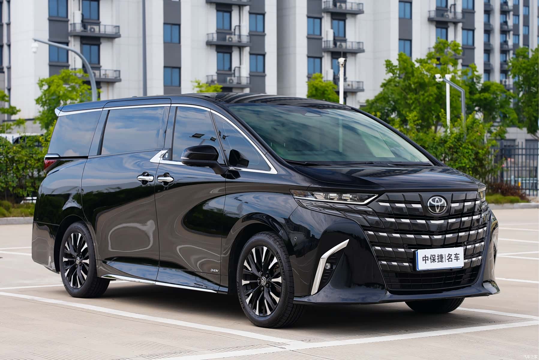 Toyota Alphard, 2023 2