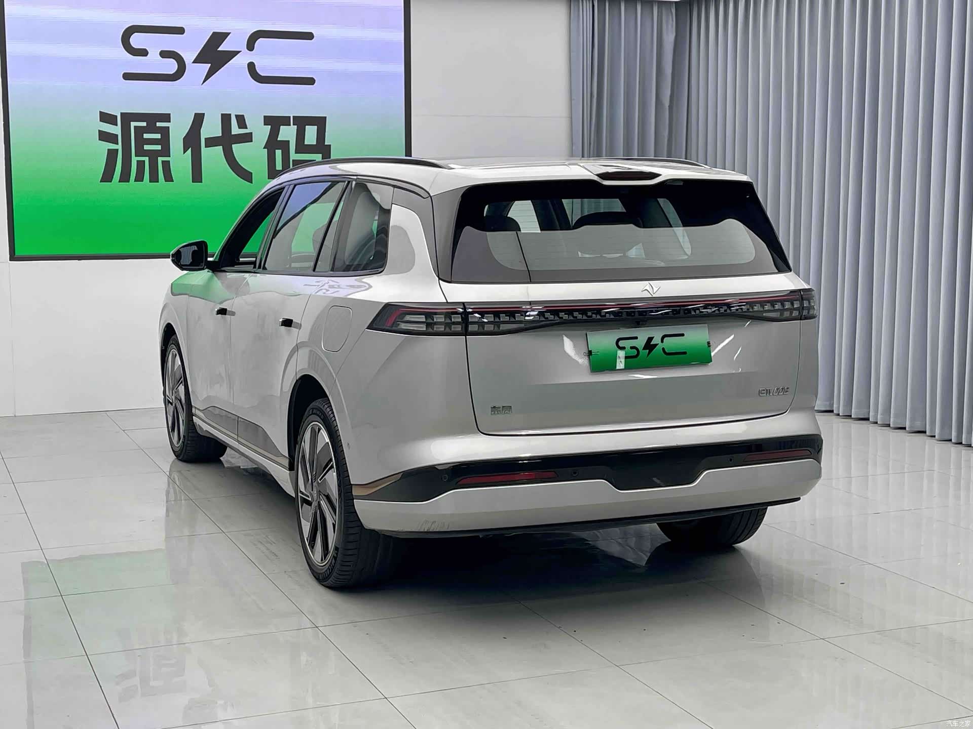 DongFeng eπ008, 2024 12