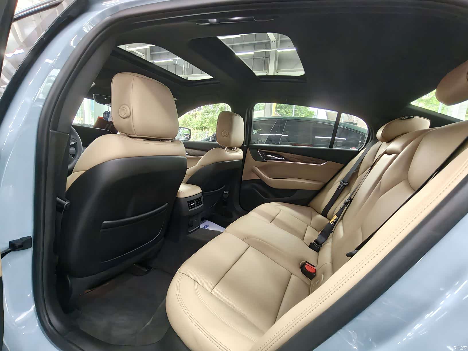 Cadillac CT5, 2025 10