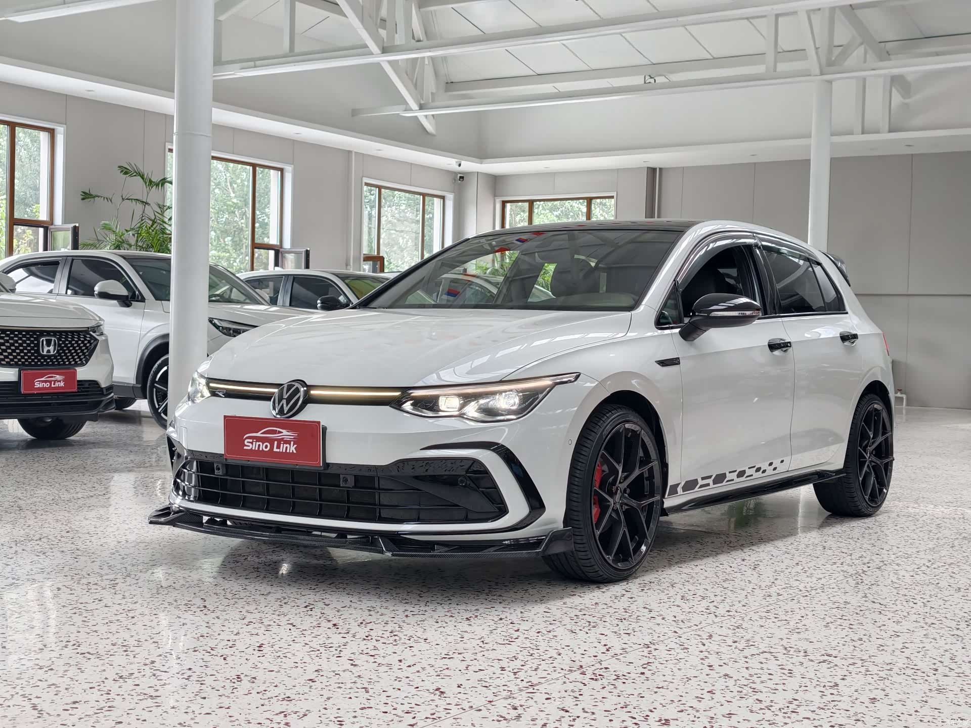 Volkswagen Golf, 2023 1