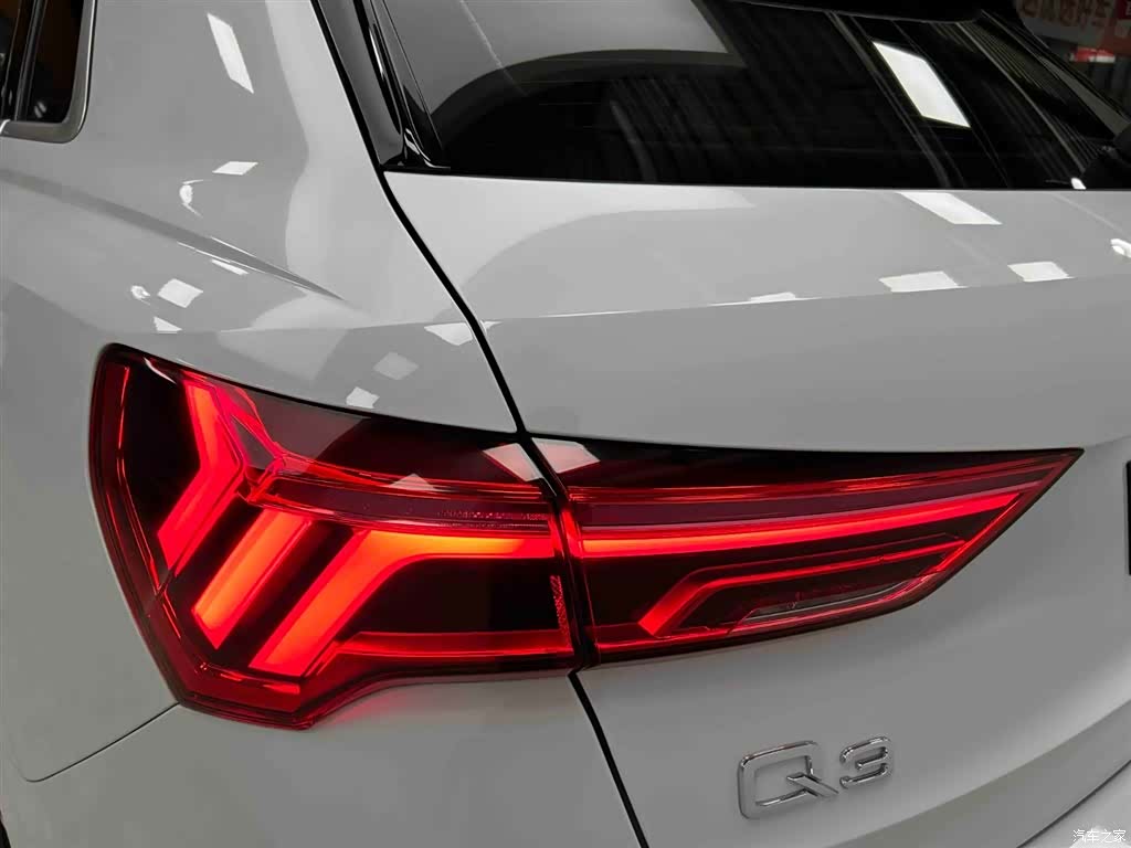 Audi Q3, 2022 19