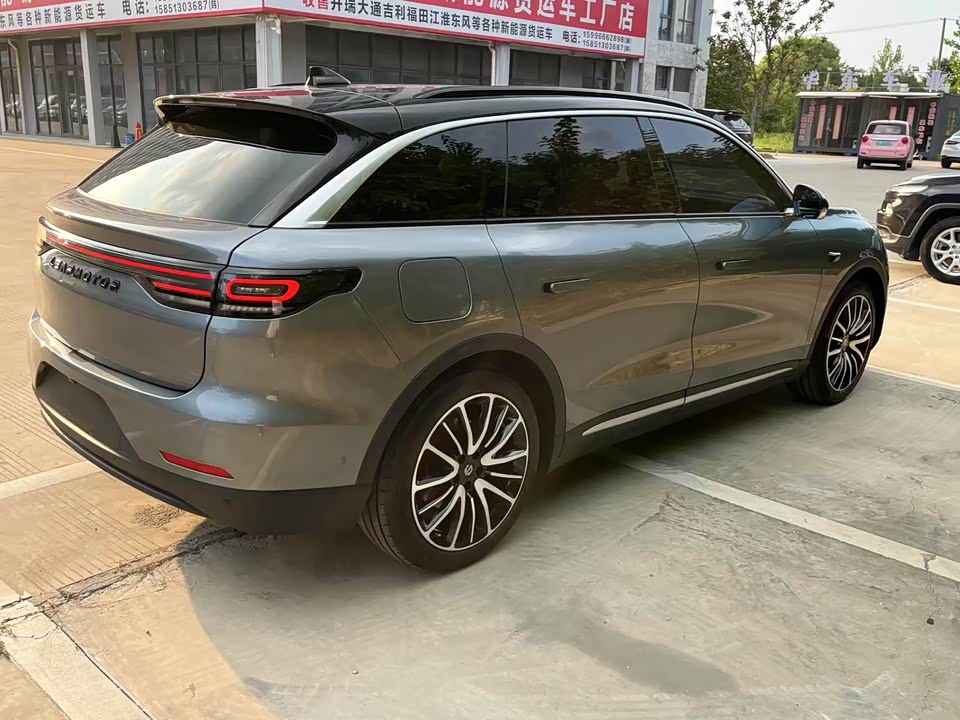 Leapmotor C11