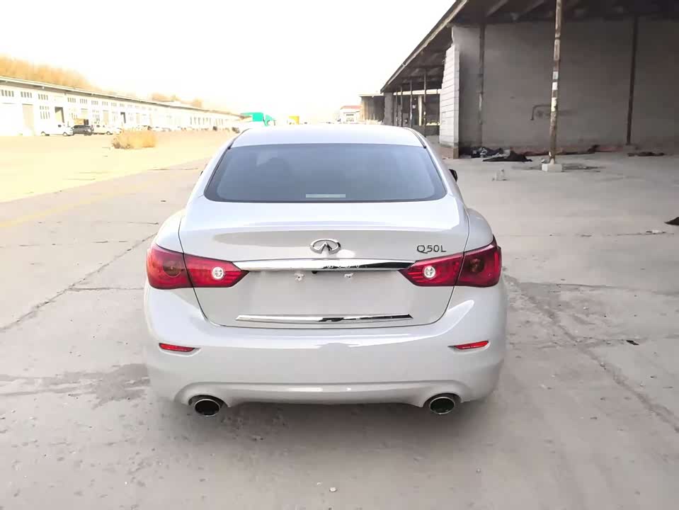 Infiniti Q50L