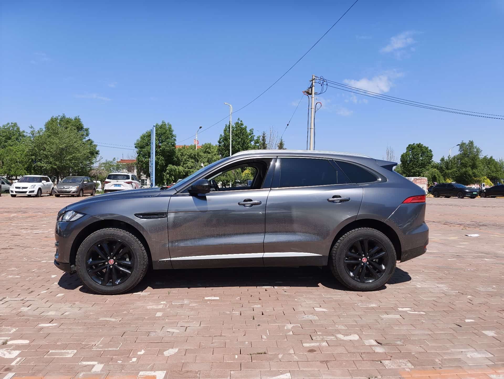 Jaguar F-PACE, 2018 все фото