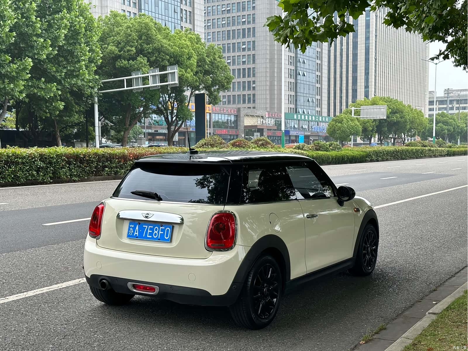 Mini ONE+, 2015 19