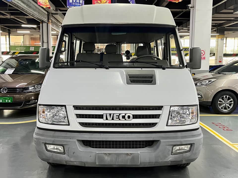 Iveco proud