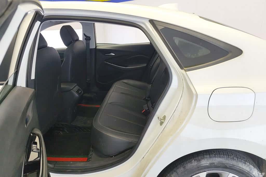 Buick Verano, 2023 11