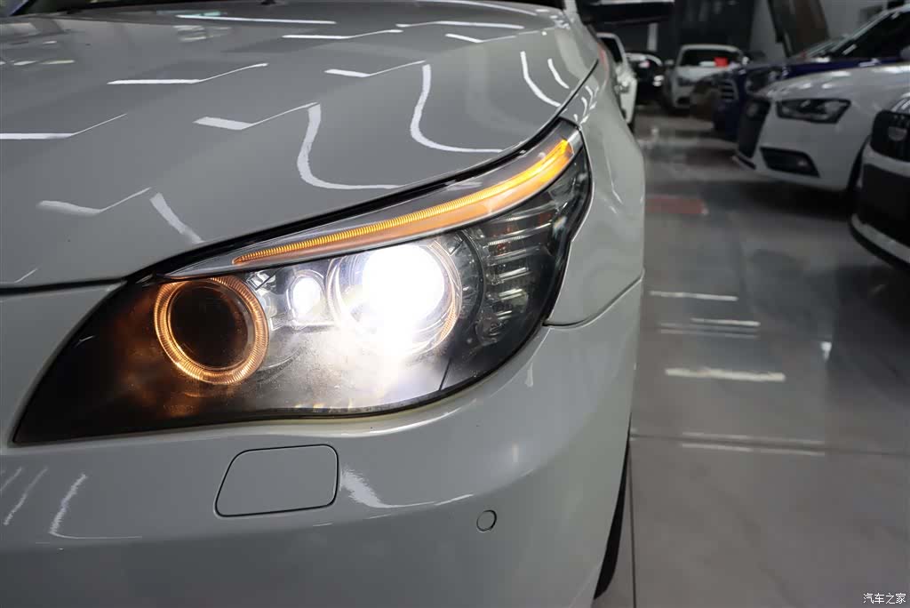 BMW 5 Series, 2010 30