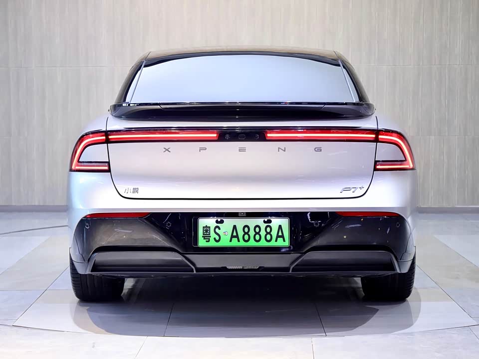 XPENG P7+